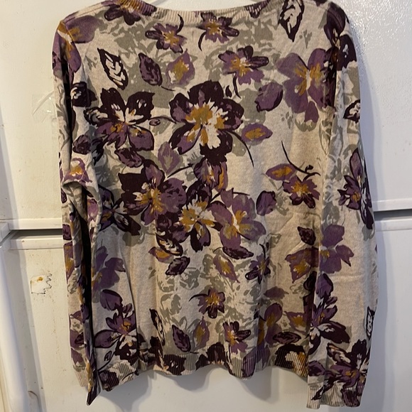 Croft & Barrow V Neck Cotton Sweater Long Sleeve Purple/Lavender/Gold Floral-14 - Picture 5 of 5